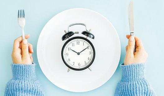 【餓死癌細胞？】戒口斷食有風險 抗癌最緊要營